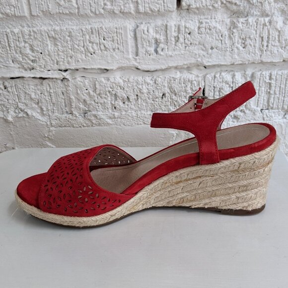 VIONIC RED ESPADRILLE SANDALS LIKE NEW SIZE 9.5 - Picture 2 of 8